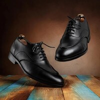 دانلود صدای جیر جیر کفش چرم 